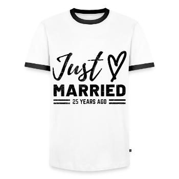 Lustiger Spruch zum 25. Hochzeitstag - Männer Kontrast-T-Shirt - Weiß/Schwarz - Vorne - AI Model Female 172 light (172cm) & AI Model Male 178 dark (178cm)