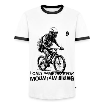 Alien ist nur für Mountainbiking hier - Männer Kontrast-T-Shirt - Weiß/Schwarz - Vorne - AI Model Female 172 light (172cm) & AI Model Male 178 dark (178cm)