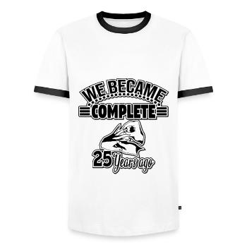 Nous étions complètement il y a 25 ans! mariage d'argent - T-shirt contrasté Homme - blanc/noir - Devant - AI Model Female 172 light (172cm) & AI Model Male 178 dark (178cm)