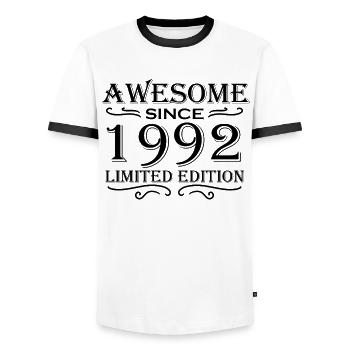 1992 - Jahrgang 1992 - Fantastisch seit 1992 - Männer Kontrast-T-Shirt - Weiß/Schwarz - Vorne - AI Model Female 172 light (172cm) & AI Model Male 178 dark (178cm)