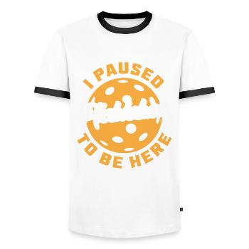 Lustiges Pickleball Geschenk - Männer Kontrast-T-Shirt - Weiß/Schwarz - Vorne - AI Model Female 172 light (172cm) & AI Model Male 178 dark (178cm)