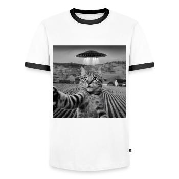 Alien Encounter Cat Selfie - Men's Ringer Shirt - white/black - Front - AI Model Female 172 light (172cm) & AI Model Male 178 dark (178cm)