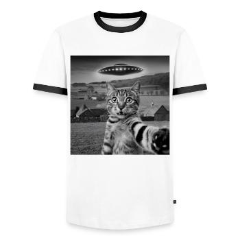 Alien Encounter Cat Selfie - Men's Ringer Shirt - white/black - Front - AI Model Female 172 light (172cm) & AI Model Male 178 dark (178cm)