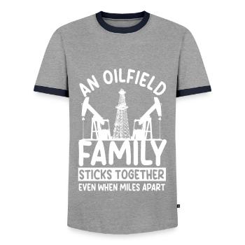 Ölfeld-familie - Männer Kontrast-T-Shirt - Grau/Navy  - Vorne - AI Model Female 172 light (172cm) & AI Model Male 178 light (178cm)