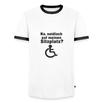 Na, neidisch auf meinen Sitzplatz? Rollifahrer - Männer Kontrast-T-Shirt - Weiß/Schwarz - Vorne - AI Model Female 172 light (172cm) & AI Model Male 178 dark (178cm)