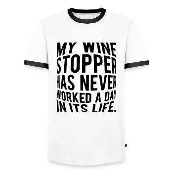 My wine stopper has never worked a day in its life - Männer Kontrast-T-Shirt - Weiß/Schwarz - Vorne - AI Model Female 172 light (172cm) & AI Model Male 178 dark (178cm)