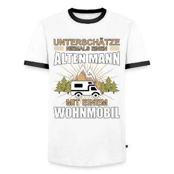 Alter Mann mit Wohnmobil Opa Rentner - Männer Kontrast-T-Shirt - Weiß/Schwarz - Vorne - AI Model Female 172 light (172cm) & AI Model Male 178 dark (178cm)