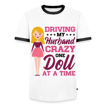 Sammlerpuppe Porzellanpuppe Antike - Männer Kontrast-T-Shirt - Weiß/Schwarz - Vorne - AI Model Female 172 light (172cm) & AI Model Male 178 dark (178cm)