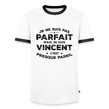 Vincent Un Prénom, Une Attitude L’Humour Vincent - T-shirt contrasté Homme - blanc/noir - Devant - AI Model Female 172 light (172cm) & AI Model Male 178 dark (178cm)