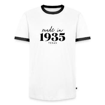Fait en 1935 dans Birthday au Texas - T-shirt contrasté Homme - blanc/noir - Devant - AI Model Female 172 light (172cm) & AI Model Male 178 dark (178cm)