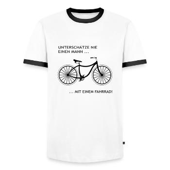 Unterschätze nie einen Mann ... mit einem Fahrrad. - Männer Kontrast-T-Shirt - Weiß/Schwarz - Vorne - AI Model Female 172 light (172cm) & AI Model Male 178 dark (178cm)