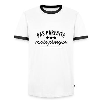 pas parfaite mais presque / cadeau humour femme - T-shirt contrasté Homme - blanc/noir - Devant - AI Model Female 172 light (172cm) & AI Model Male 178 dark (178cm)