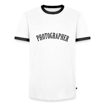 Photographer (Text, 1c) - Männer Kontrast-T-Shirt - Weiß/Schwarz - Vorne - AI Model Female 172 light (172cm) & AI Model Male 178 dark (178cm)