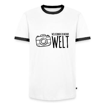 Fotograf Kamera Spruch Willkommen in meiner Welt - Männer Kontrast-T-Shirt - Weiß/Schwarz - Vorne - AI Model Female 172 light (172cm) & AI Model Male 178 dark (178cm)
