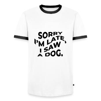 Désolé d’être en retard, j’ai vu un chien. - T-shirt contrasté Homme - blanc/noir - Devant - AI Model Female 172 light (172cm) & AI Model Male 178 dark (178cm)