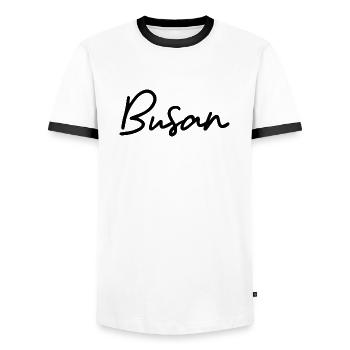 Busan Stadt Korea - Männer Kontrast-T-Shirt - Weiß/Schwarz - Vorne - AI Model Female 172 light (172cm) & AI Model Male 178 dark (178cm)