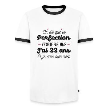 22 ans de perfection / cadeau anniversaire 22 ans - T-shirt contrasté Homme - blanc/noir - Devant - AI Model Female 172 light (172cm) & AI Model Male 178 dark (178cm)