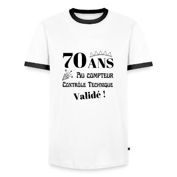 70 ans au compteur, cadeau anniversaire homme - T-shirt contrasté Homme - blanc/noir - Devant - AI Model Female 172 light (172cm) & AI Model Male 178 dark (178cm)