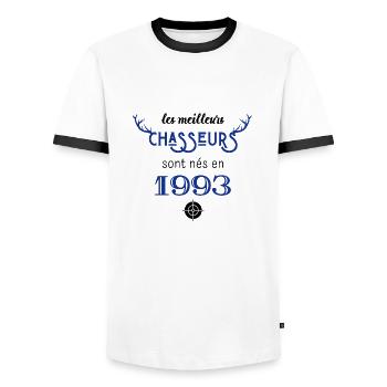 Anniversaire chasseur 1993 - T-shirt contrasté Homme - blanc/noir - Devant - AI Model Female 172 light (172cm) & AI Model Male 178 dark (178cm)