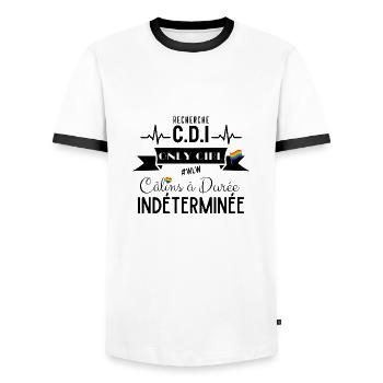 Recherche CDI Câlins à Durée Indéterminée OnlyGirl - T-shirt contrasté Homme - blanc/noir - Devant - AI Model Female 172 light (172cm) & AI Model Male 178 dark (178cm)