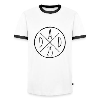 Dad 25 Vater Baby Papa 2025 - Männer Kontrast-T-Shirt - Weiß/Schwarz - Vorne - AI Model Female 172 light (172cm) & AI Model Male 178 dark (178cm)