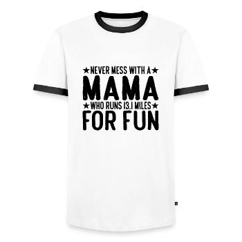 Ne jouez jamais avec une maman qui court 13,1 miles 4 - T-shirt contrasté Homme - blanc/noir - Devant - AI Model Female 172 light (172cm) & AI Model Male 178 dark (178cm)