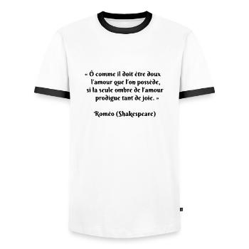 Citation de Roméo (Romeo's Quote) from Shakespeare - T-shirt contrasté Homme - blanc/noir - Devant - AI Model Female 172 light (172cm) & AI Model Male 178 dark (178cm)