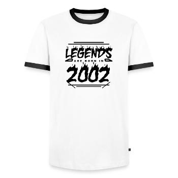 Legende 2002 - Jahrgang 2002 - Baujahr 2002 - Männer Kontrast-T-Shirt - Weiß/Schwarz - Vorne - AI Model Female 172 light (172cm) & AI Model Male 178 dark (178cm)