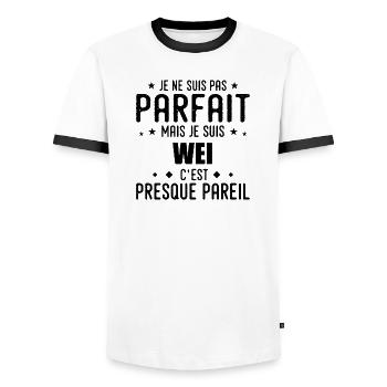 Wei : authentique, imparfait, top, perfection - T-shirt contrasté Homme - blanc/noir - Devant - AI Model Female 172 light (172cm) & AI Model Male 178 dark (178cm)