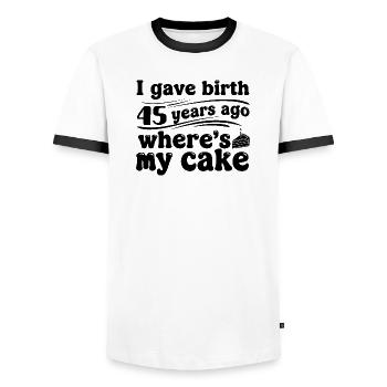 Une blague de gâteau d’anniversaire de 45 ans cadeau à la mère - T-shirt contrasté Homme - blanc/noir - Devant - AI Model Female 172 light (172cm) & AI Model Male 178 dark (178cm)