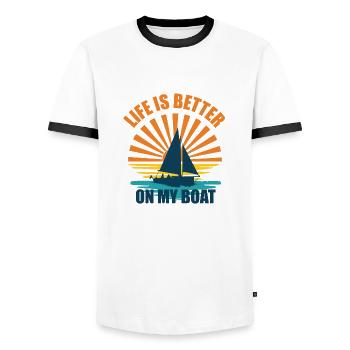 La vie est meilleure sur mon bateau - T-shirt contrasté Homme - blanc/noir - Devant - AI Model Female 172 light (172cm) & AI Model Male 178 dark (178cm)