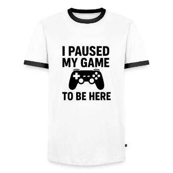 0004 be here - Männer Kontrast-T-Shirt - Weiß/Schwarz - Vorne - AI Model Female 172 light (172cm) & AI Model Male 178 dark (178cm)