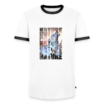 Erlebe die Schönheit des Nachthimmels mit Wölfen - Männer Kontrast-T-Shirt - Weiß/Schwarz - Vorne - AI Model Female 172 light (172cm) & AI Model Male 178 dark (178cm)