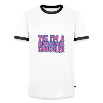 Yes, I'm A Professional Snuggler 2 - Männer Kontrast-T-Shirt - Weiß/Schwarz - Vorne - AI Model Female 172 light (172cm) & AI Model Male 178 dark (178cm)