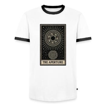 Carte de tarot de photographie – L’ouverture - T-shirt contrasté Homme - blanc/noir - Devant - AI Model Female 172 light (172cm) & AI Model Male 178 dark (178cm)