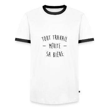 Tout travail mérite sa bière - T-shirt contrasté Homme - blanc/noir - Devant - AI Model Female 172 light (172cm) & AI Model Male 178 dark (178cm)