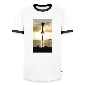océan - T-shirt contrasté Homme - blanc/noir - Devant - AI Model Female 172 light (172cm) & AI Model Male 178 dark (178cm)