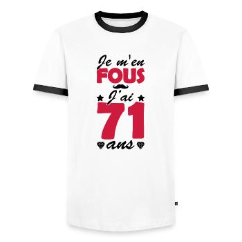 je m en fous j ai 71 ans / anniversaire 71 ans - T-shirt contrasté Homme - blanc/noir - Devant - AI Model Female 172 light (172cm) & AI Model Male 178 dark (178cm)