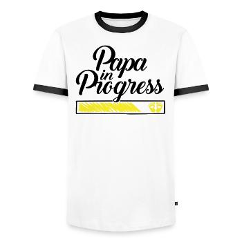 Schwangerschaft 2023 - Papa In Arbeit - - Männer Kontrast-T-Shirt - Weiß/Schwarz - Vorne - AI Model Female 172 light (172cm) & AI Model Male 178 dark (178cm)