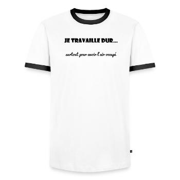 CITATION. MESSAGE. HUMOUR. CITATIONS DRÔLES - T-shirt contrasté Homme - blanc/noir - Devant - AI Model Female 172 light (172cm) & AI Model Male 178 dark (178cm)