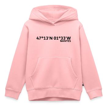 Coordonnées de Nantes - Sweat Premium à capuche enfant bio - rose - Devant - AI Model Kid Female (0cm)