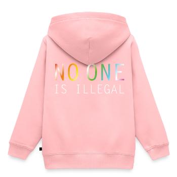 No one is illegal - Sweat Premium à capuche enfant bio - rose - Dos - AI Model Kid Female (0cm)