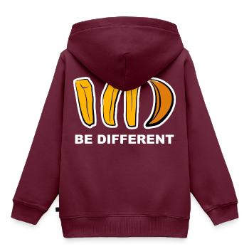 Anders, Different, Aussenseiter, Pommes, Geschenk, - Kinder Premium Organic Hoodie - Burgunderrot - Hinten - AI Model Kid Female (0cm)