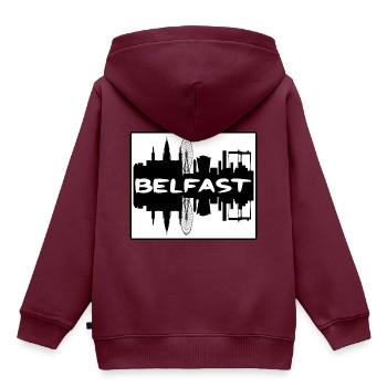 Belfast Nordirland Skyline Silhouette Travel - Kinder Premium Organic Hoodie - Burgunderrot - Hinten - AI Model Kid Female (0cm)