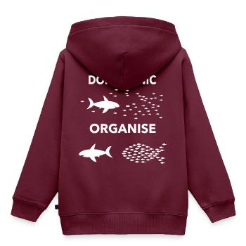 dont panic organise - Kinder Premium Organic Hoodie - Burgunderrot - Hinten - AI Model Kid Female (0cm)