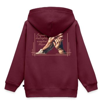 Ein alter Hase führt, ein junger Mann vertraut - Kinder Premium Organic Hoodie - Burgunderrot - Hinten - AI Model Kid Female (0cm)