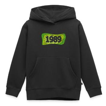 Kratzer 1989 - Kinder Premium Organic Hoodie - Schwarz - Vorne - AI Model Kid Male (0cm)