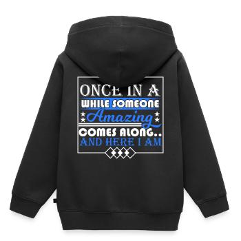 Ab und zu kommt jemand Erstaunliches vorbei und - Kinder Premium Organic Hoodie - Schwarz - Hinten - AI Model Kid Male (0cm)