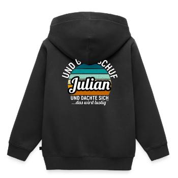 Julian - Kinder Premium Organic Hoodie - Schwarz - Hinten - AI Model Kid Male (0cm)