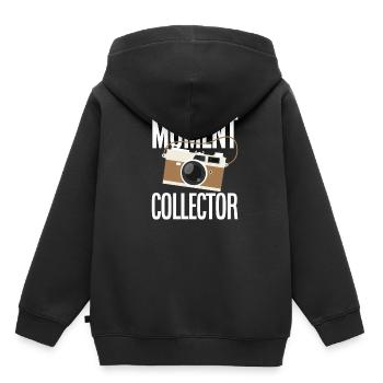 Photograph Fotograf - Kinder Premium Organic Hoodie - Schwarz - Hinten - AI Model Kid Male (0cm)